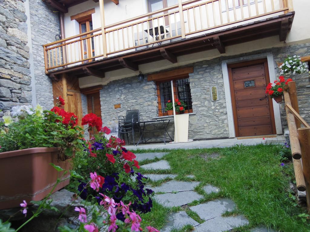 Lo Ni Di Candolle Gignod Exterior photo